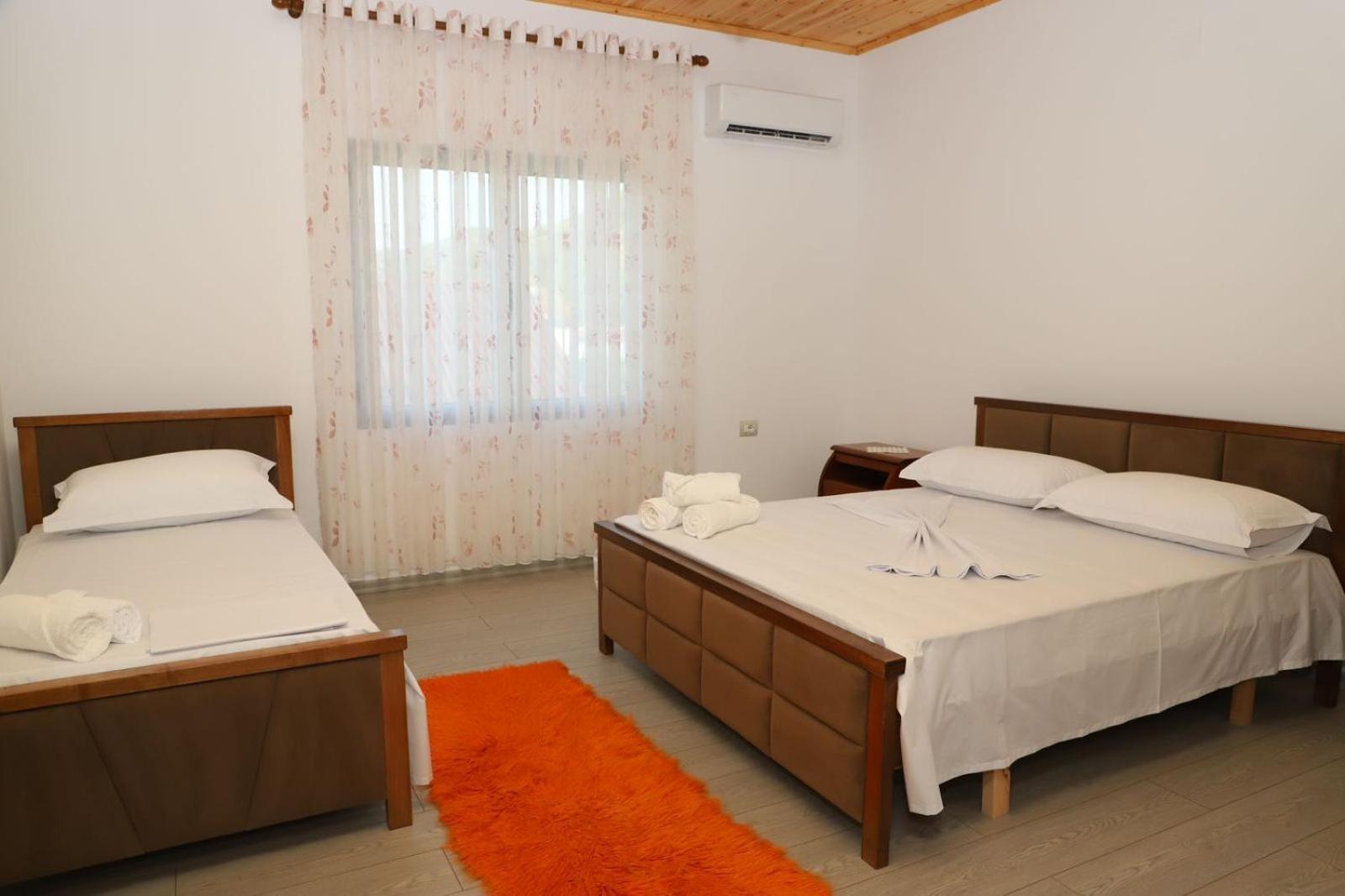 Georgemishel Guest House 培拉特 外观 照片