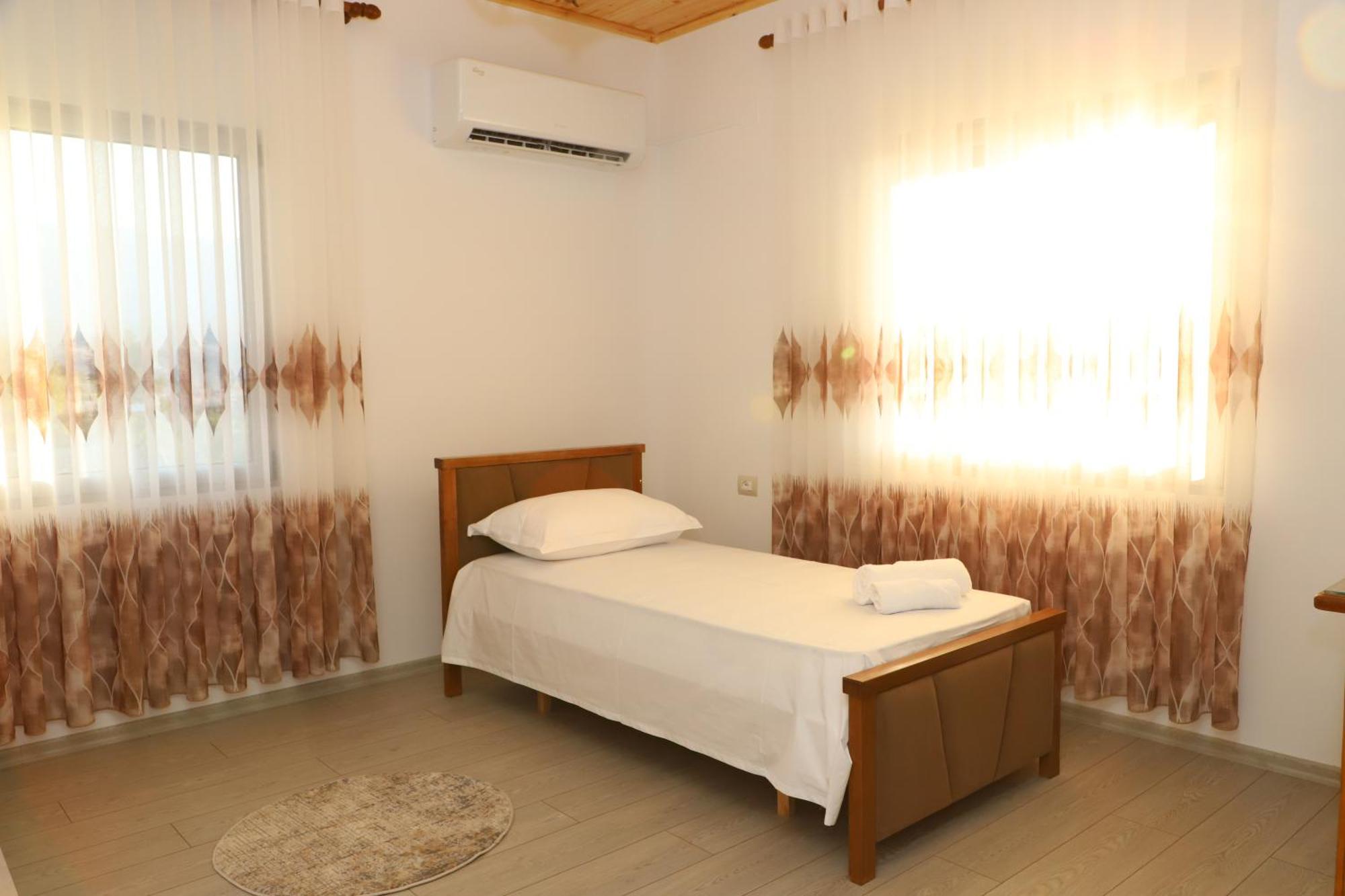 Georgemishel Guest House 培拉特 外观 照片