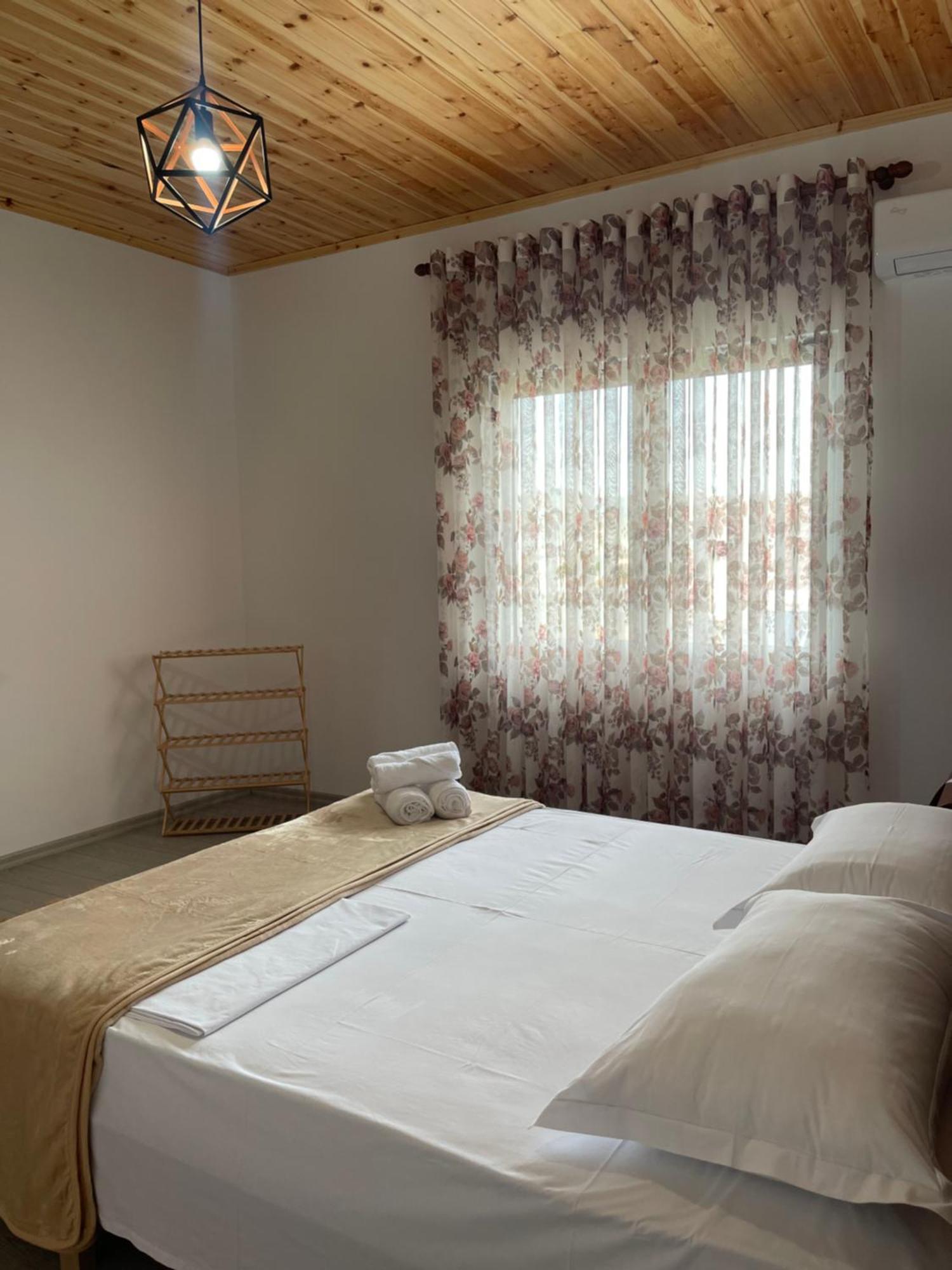 Georgemishel Guest House 培拉特 外观 照片