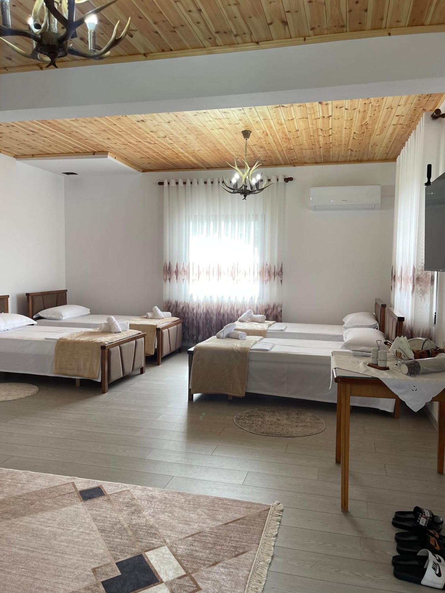 Georgemishel Guest House 培拉特 外观 照片